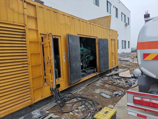 大同如何在发电机出租合同中约定设备的维修和保养责任？