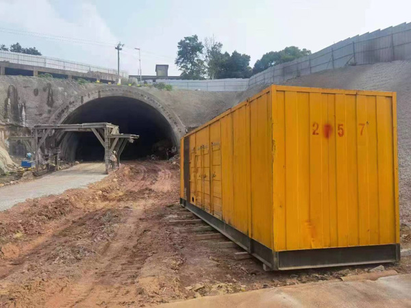 大同发电机出租自启装置的工作原理是什么？