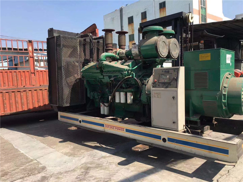 大同如何判断柴油发电机组的机油温度是否达到了合适的预热温度?